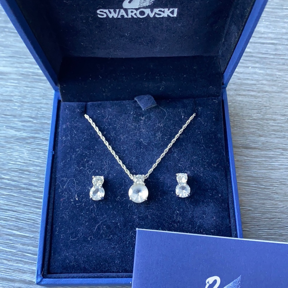 Genuine Swarovski necklace and earring set
